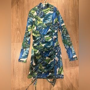 Tropical dress with Roush, detail and ties